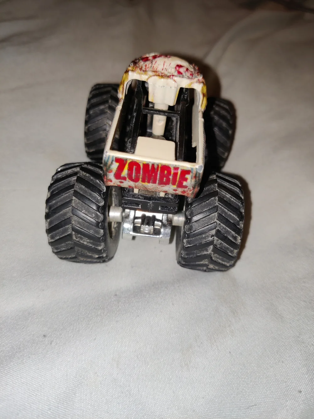 Mattel Hot Wheels Monster Jam Zombie Diecast Vehicle 1:24 Scale